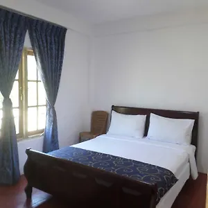 3* Bed & Breakfast The Train View
